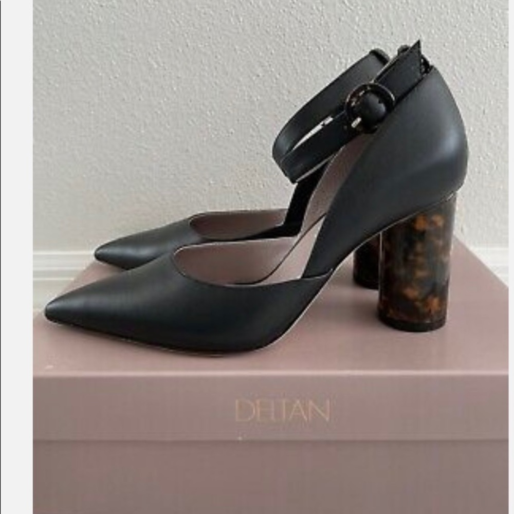ISO !!!  DELTAN  JAMI HEELS IN BLACK 7.5 heels